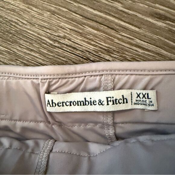 Abercrombie & Fitch Mid Rise Sequin Skirt - Picture 2 of 6
